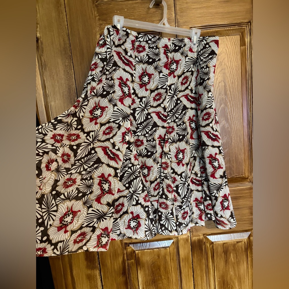 George Me by Mark Eisen Flare yoked pleated lined Skirt in Brown ,cream ,red. - Picture 2 of 8